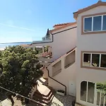 Karas On The Island Of Pag 招待所 曼德雷
