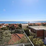 Karas On The Island Of Pag 3* 曼德雷