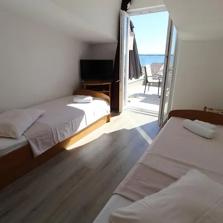 Karas On The Island Of Pag 3* Mandre