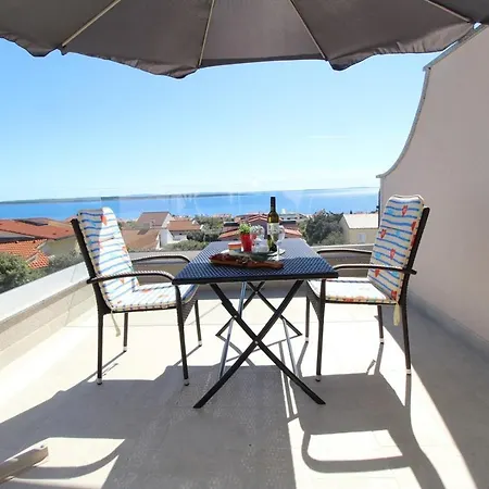 Gæstehus Karas On The Island Of Pag