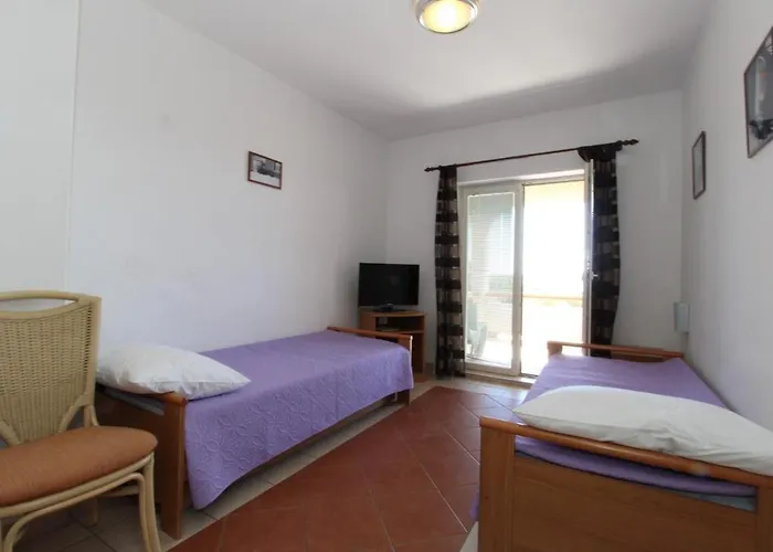 Affittacamere Karas On The Island Of Pag 3*
