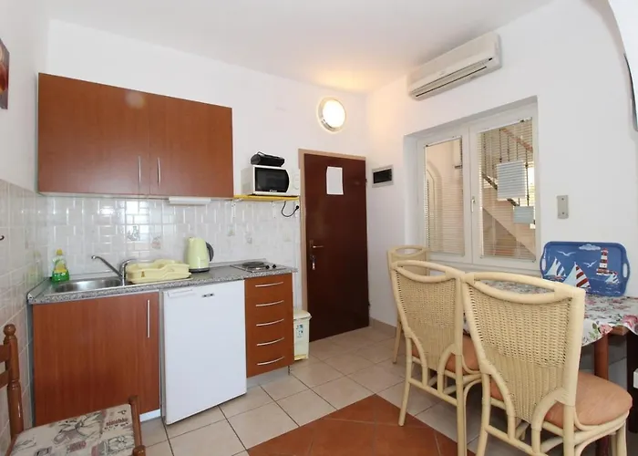 Гостевой дом Karas On The Island Of Pag 3*
