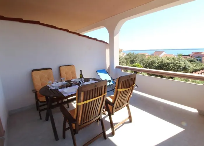 Affittacamere Karas On The Island Of Pag Mandre
