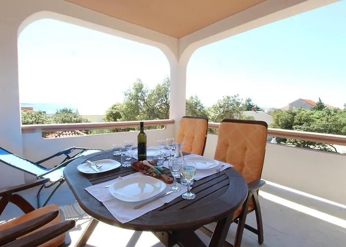 Affittacamere Karas On The Island Of Pag Mandre