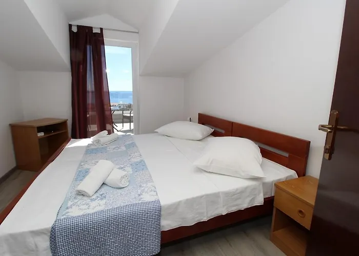 Karas On The Island Of Pag 3* Mandre