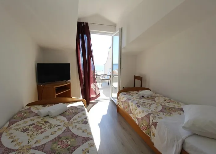 Affittacamere Karas On The Island Of Pag 3*