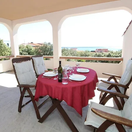 Karas On The Island Of Pag Maison d'hôtes Mandre